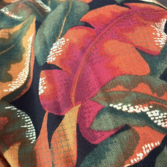 3/$20 Vintage women’s button down -short  sleeve top - Picture 7 of 7